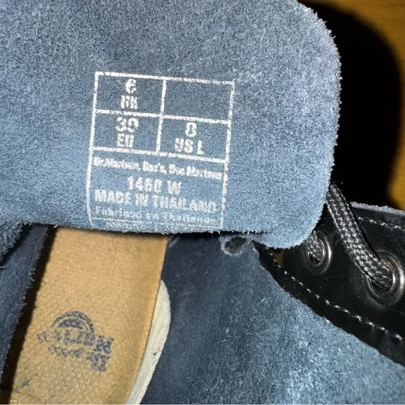 1460 Glossy Black Dr. Martens- Size US 8 - Picture 13 of 13